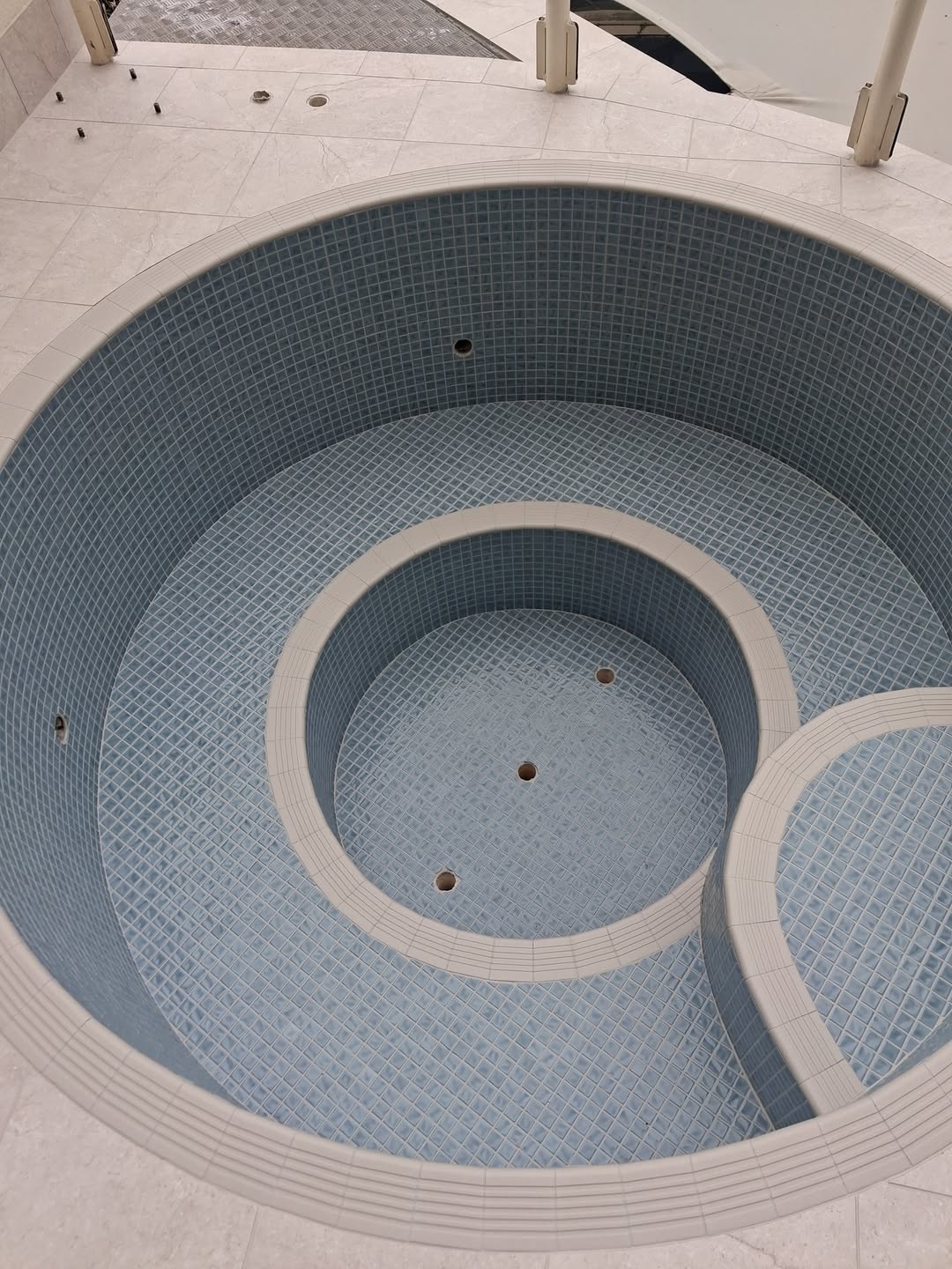 Circular Spa Mosaic