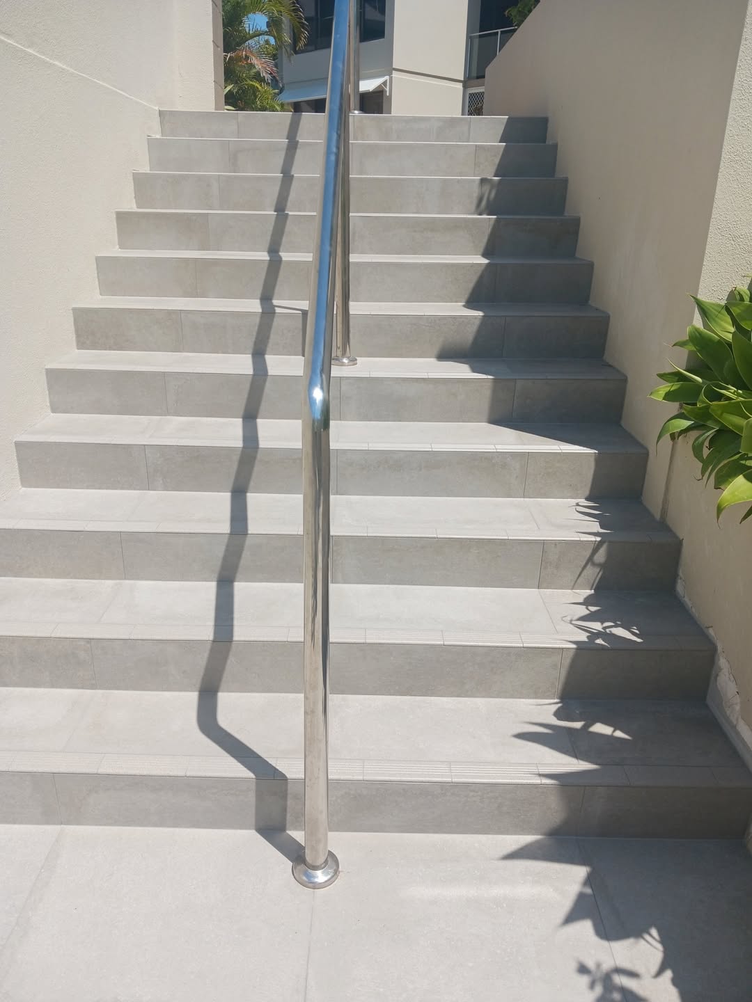 Stone-Look Entry Staircase